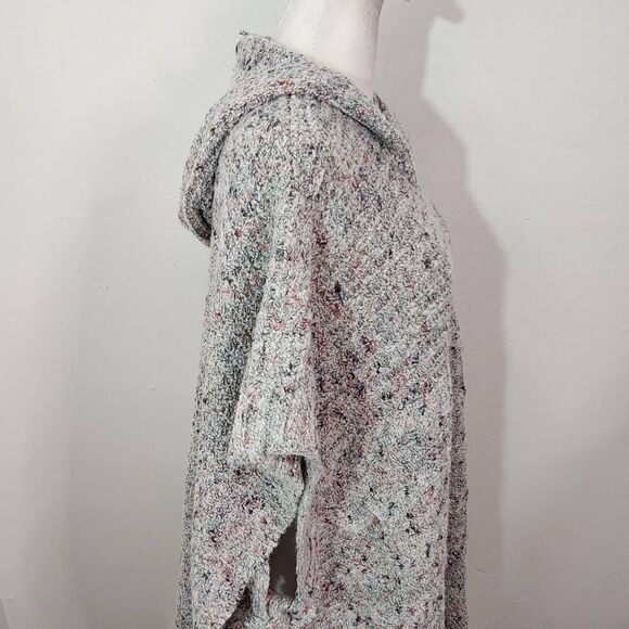 Cupio Gray Chunky Knit Poncho Sweater Size Small/Medium NWT Gray Hoodie Sweater - Picture 5 of 9